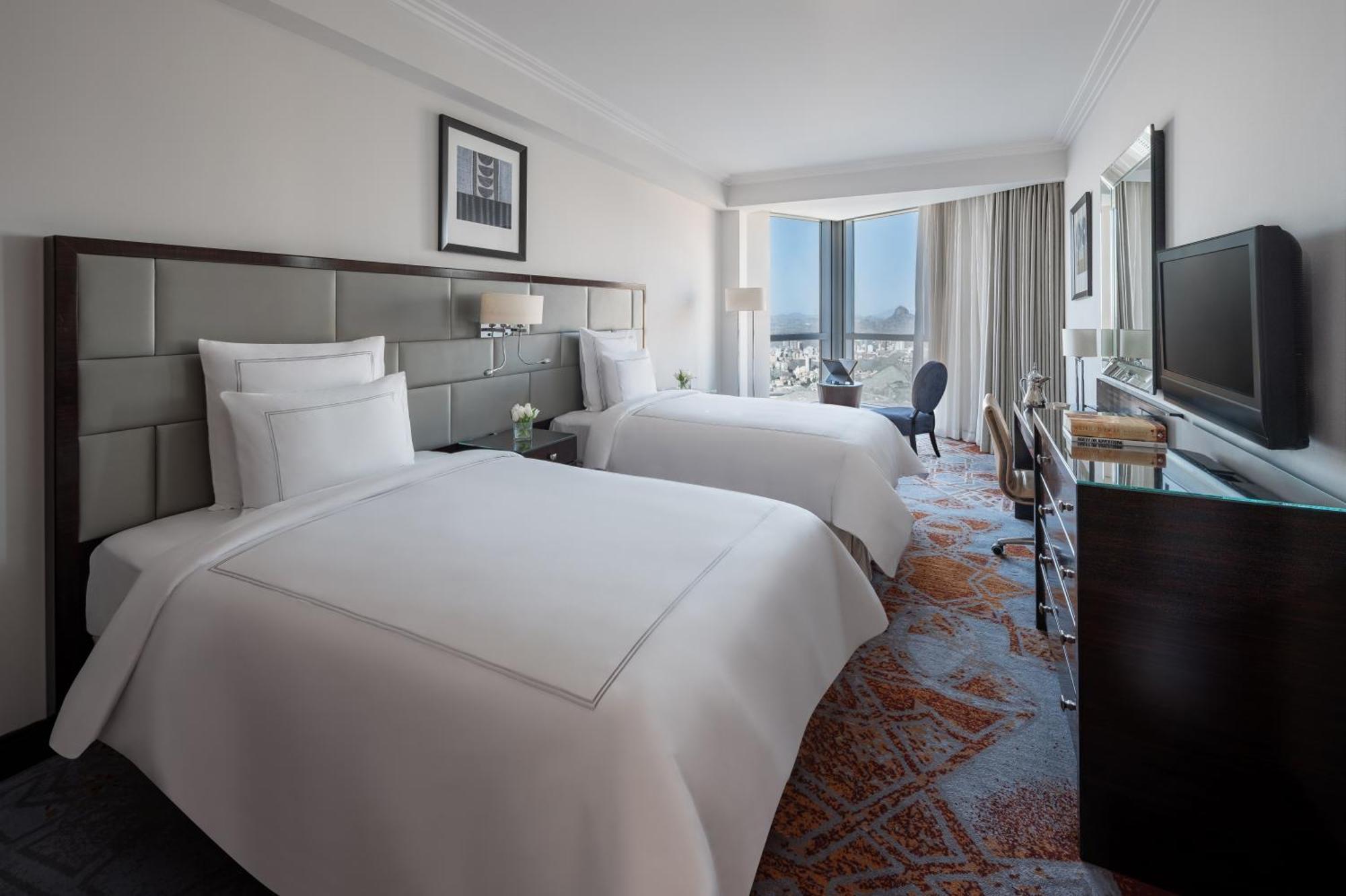 Swissotel Makkah Mecca Exterior photo Deluxe room